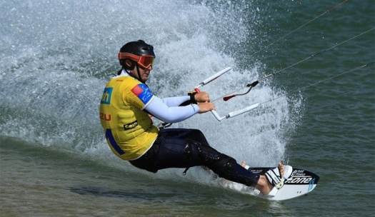Alex Caizergues en kitespeed