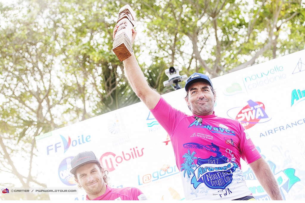 Antoine Albeau windsurf/ Crédit John Carter PWA World Tour