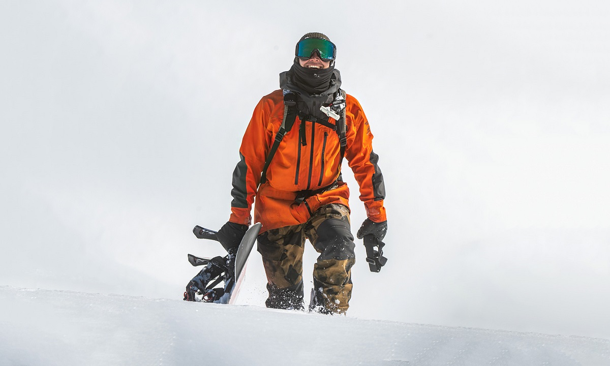 Victor De Le Rue, star du snowboard freeride / Photo Blake Jorgenson