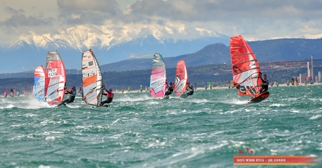 Lola Brotschi-Eibel et les riders du Défi Wind 2026 (Crédit photo Défi Wind Eyes/ Jean-Marc Cornu)